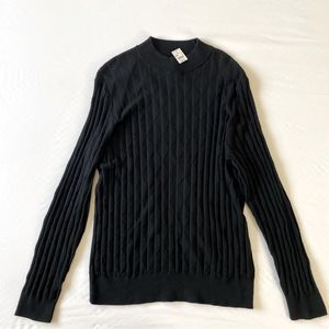Micheal Strahan black sweater